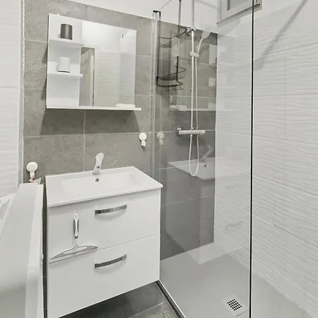 Appartement Le Souffle Du Vivant, Pour 4 Personnes Avec Piscine *